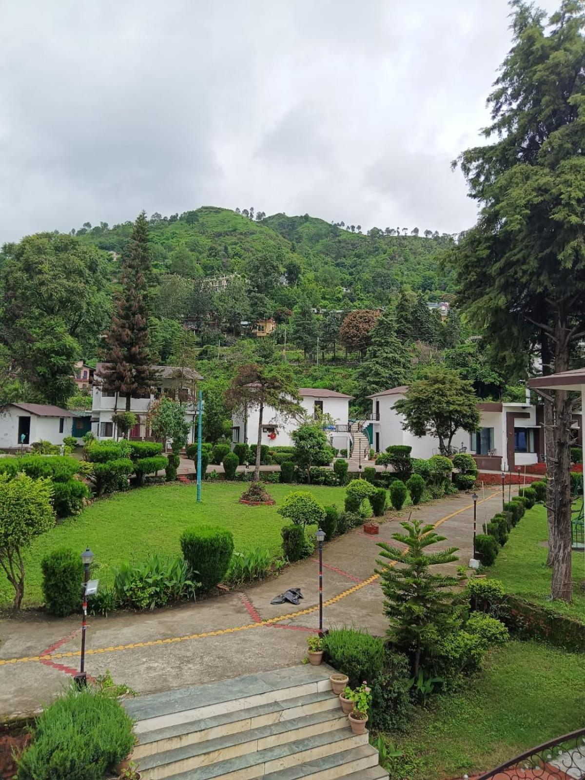 Shikha Resort Ewentbliz Бхимтал Экстерьер фото