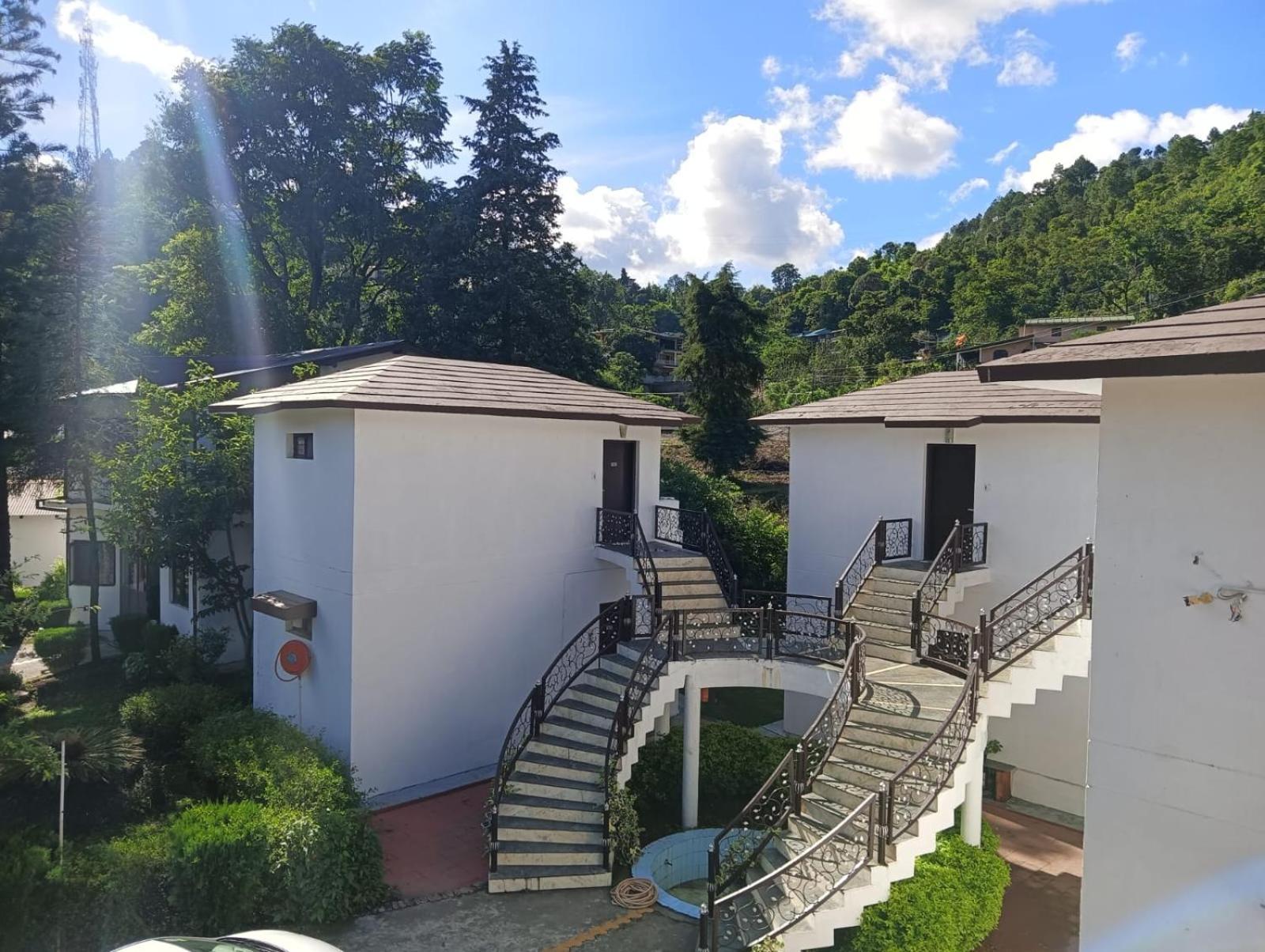 Shikha Resort Ewentbliz Бхимтал Экстерьер фото